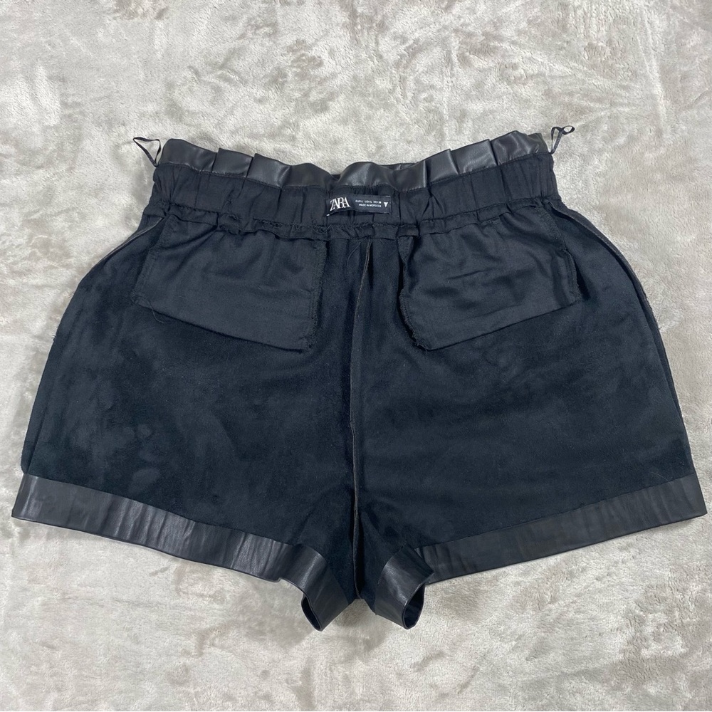 ZARA Women's Black Faux Leather Short Pants sz LARGE Belted High Rise Pleated - Picture 8 of 16